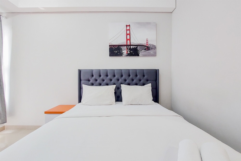 modern look and cozy studio at transpark bintaro apartment