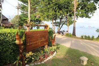 laguna villas boutique hotel