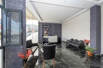 gloria airport hotel