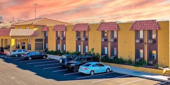 Sun Valley Suites,336 Lee Ave,0 star