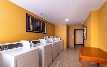 Sun Valley Suites,336 Lee Ave,0 star