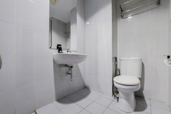 simply look and comfort studio room at casa de parco apartment