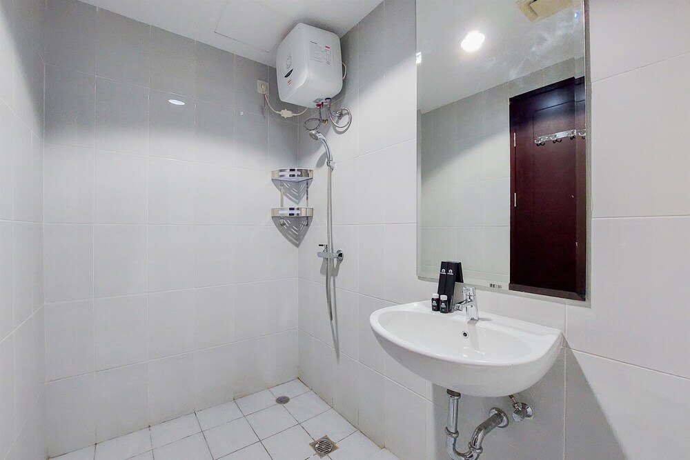 simply look and comfort studio room at casa de parco apartment