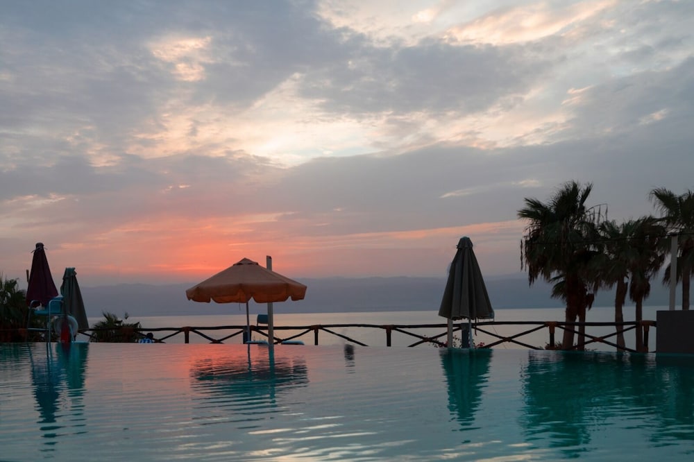 o beach hotel and resort by fhm