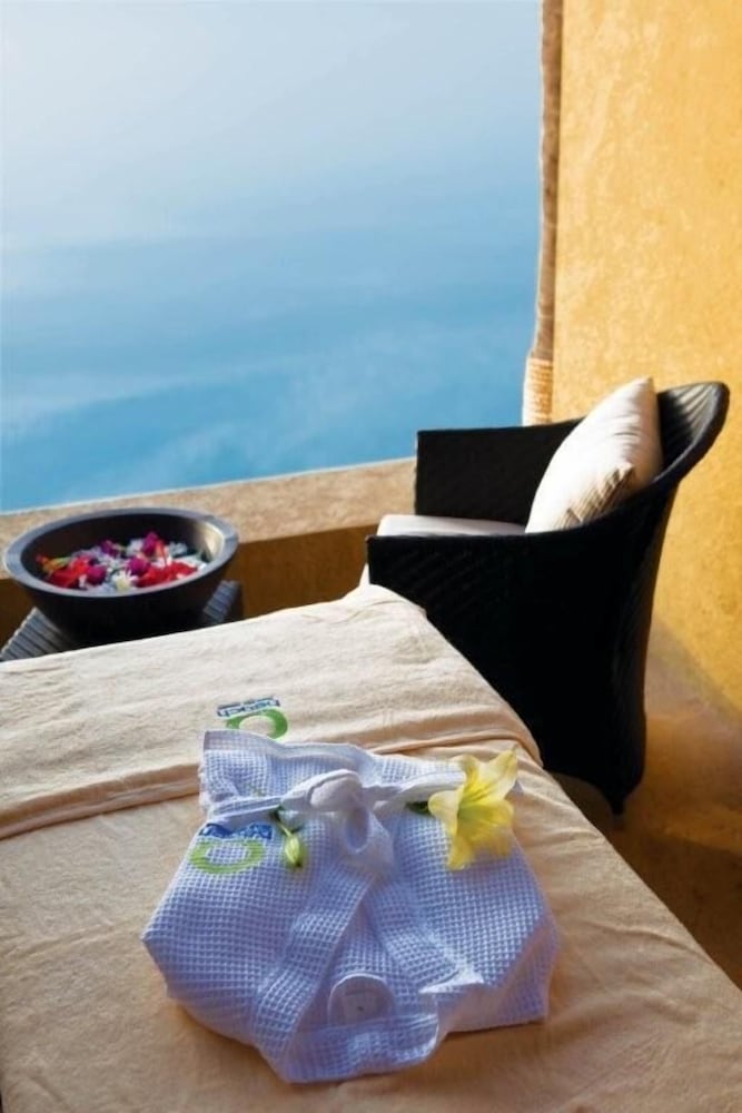 o beach hotel and resort by fhm