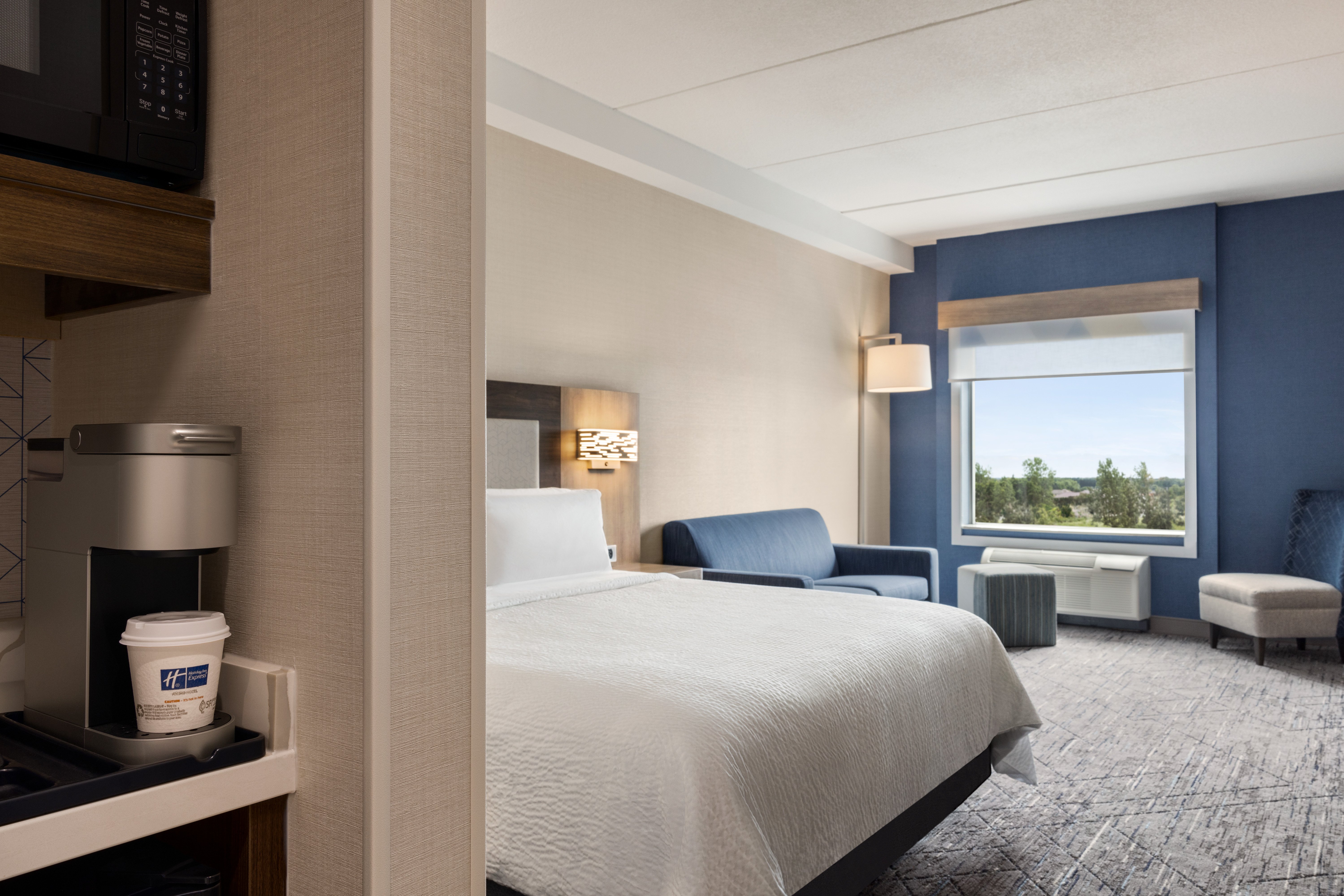 holiday inn express strathroy an ihg hotel