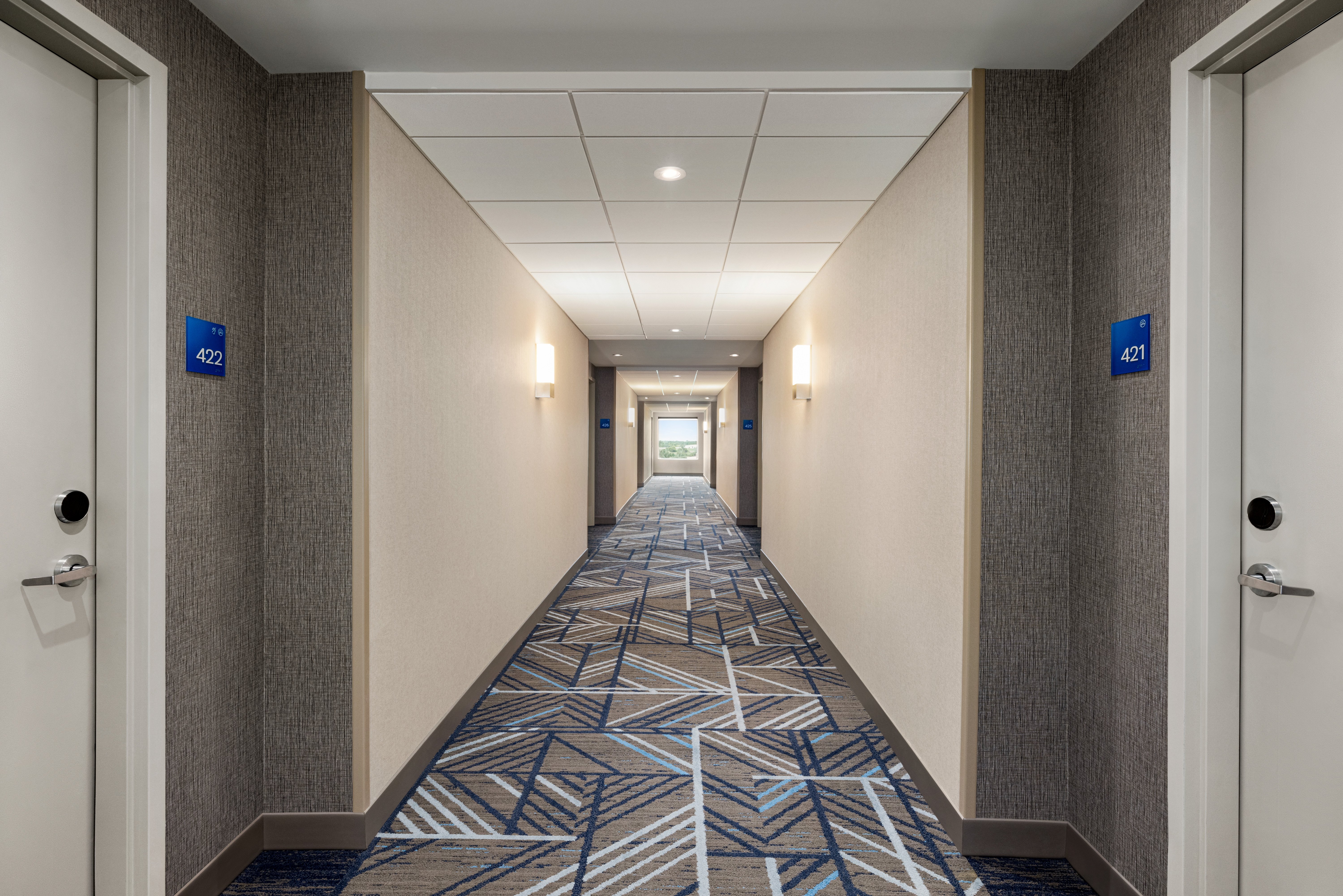 holiday inn express strathroy an ihg hotel
