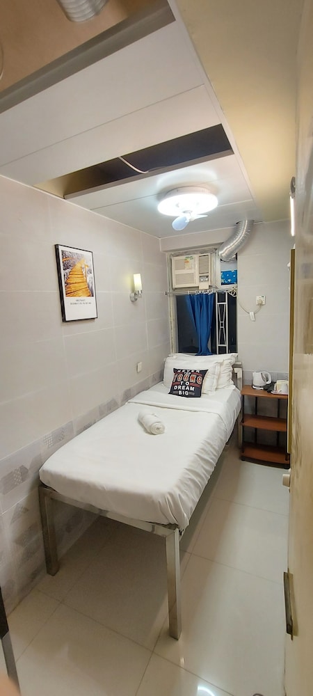 apple hostel