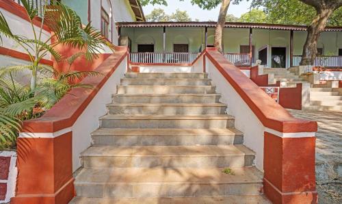 treebo cecil resort matheran with swimming pool