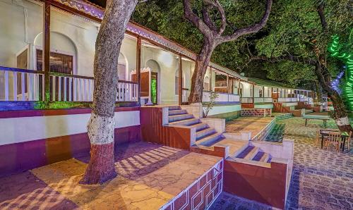 treebo cecil resort matheran with swimming pool