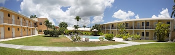 Orange Hill Beach Inn,Cable Beach>>Bahamas,3 star