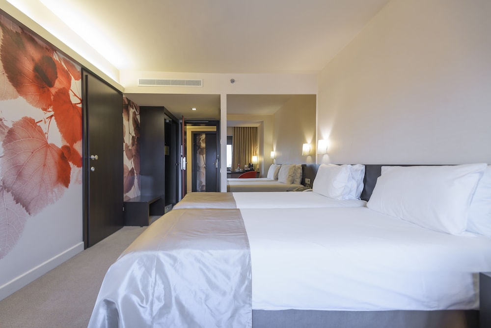 ramada plaza by wyndham bucharest convention center