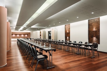 ramada plaza by wyndham bucharest convention center