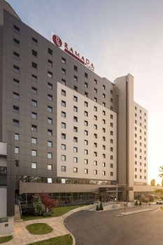 ramada plaza by wyndham bucharest convention center