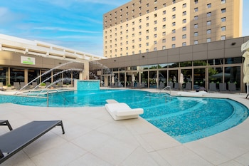 ramada plaza by wyndham bucharest convention center