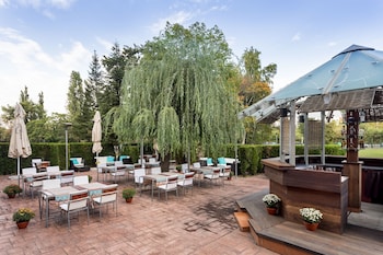 ramada plaza by wyndham bucharest convention center