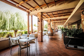 ramada plaza by wyndham bucharest convention center