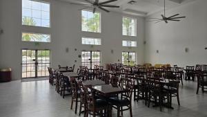 country inn and suites by radisson orlando lake buena vista fl