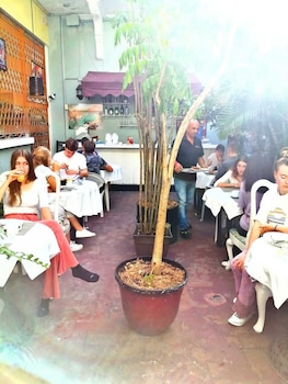 hotel class colonial