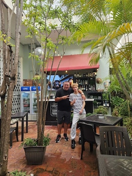 hotel class colonial