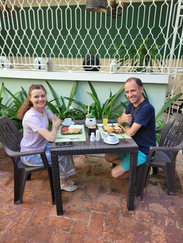 hotel class colonial