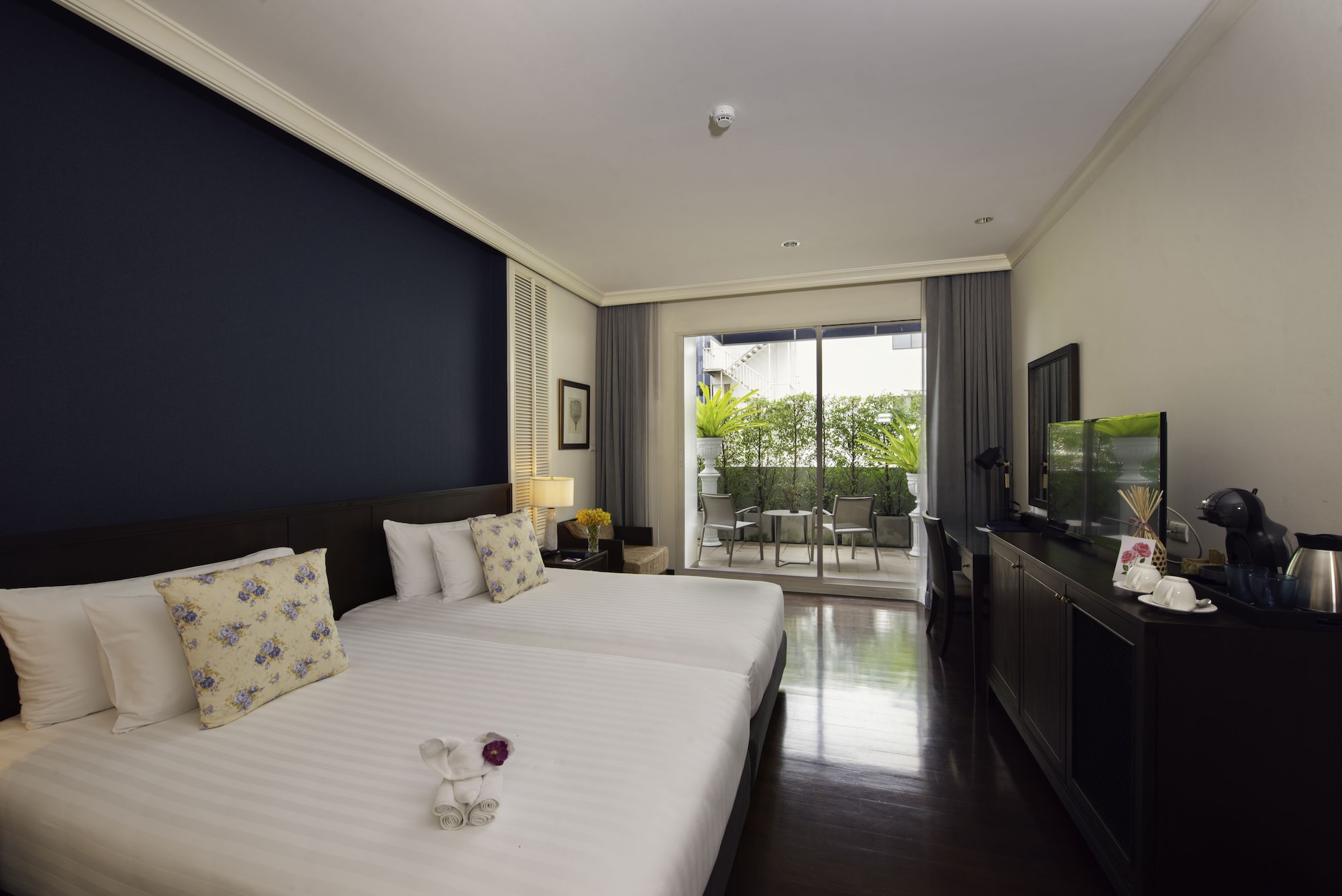 the rose residence bangkok