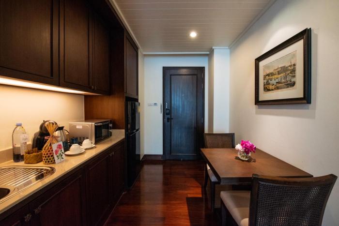 the rose residence bangkok