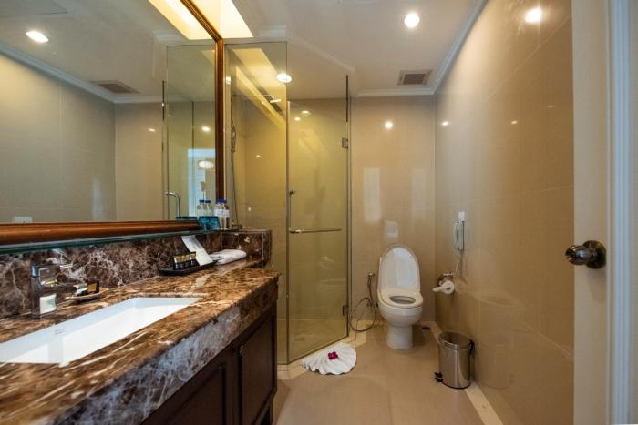 the rose residence bangkok