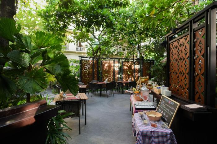 the rose residence bangkok