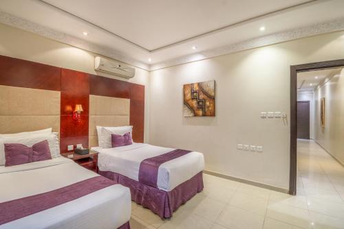 muhaideb khan shalila apartment