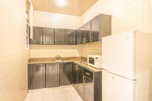 muhaideb khan shalila apartment