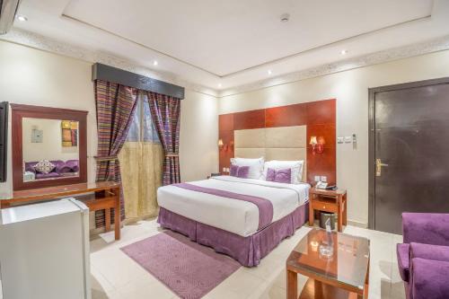 muhaideb khan shalila apartment