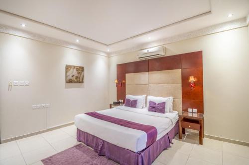 muhaideb khan shalila apartment