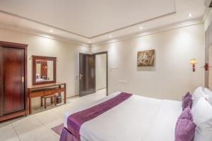 muhaideb khan shalila apartment