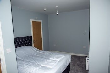 piccadilly apartments and offices