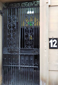 piccadilly apartments and offices