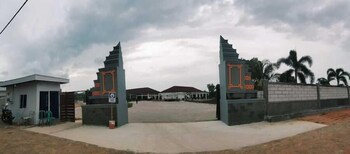 s hotel and resort
