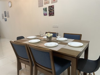 zaravip homestay
