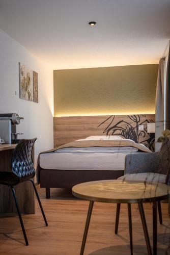 hotel and restaurant baren