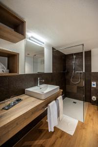 hotel and restaurant baren