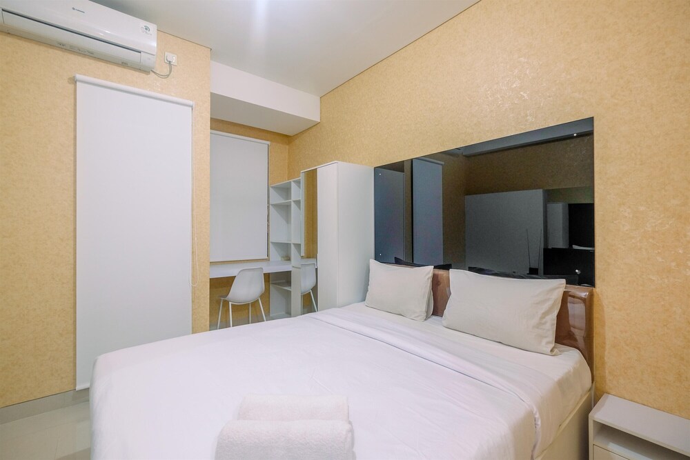 homey and comfort living studio apartment transpark cibubur