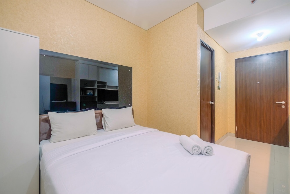 homey and comfort living studio apartment transpark cibubur