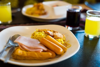 chiang mai gate hotel