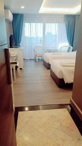 chiang mai gate hotel
