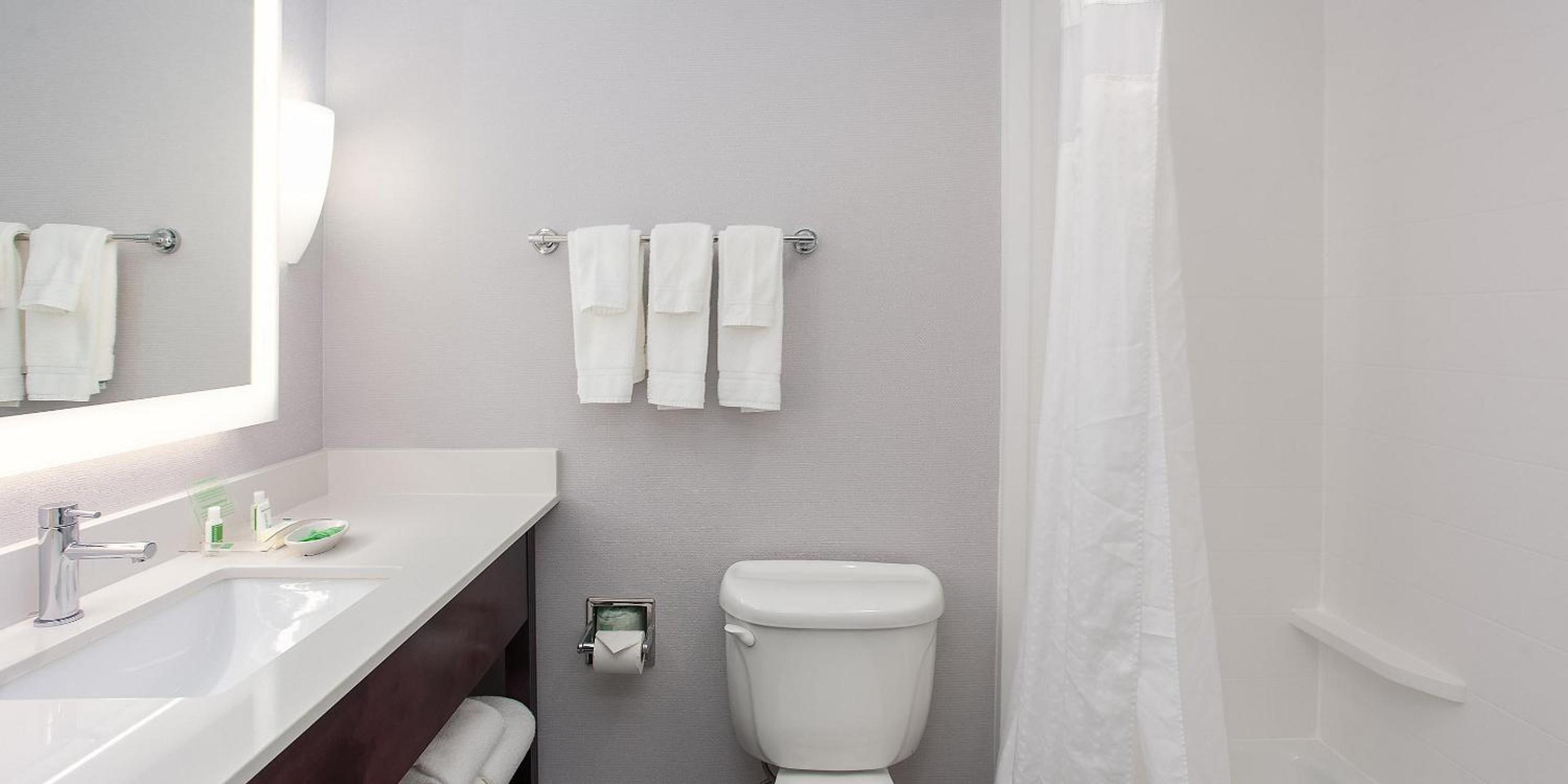 holiday inn and suites tallahassee conference ctr n