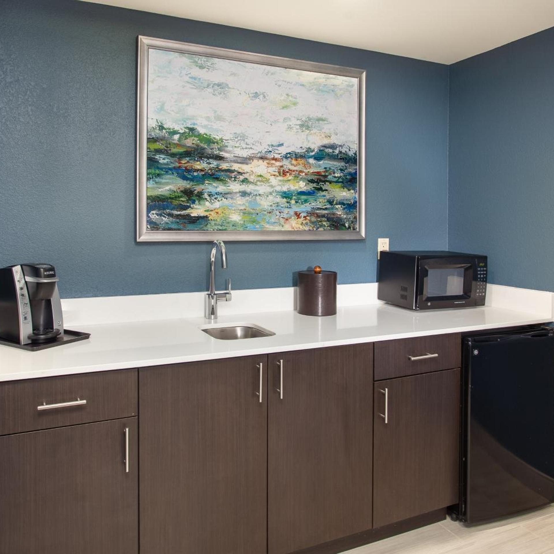 holiday inn and suites tallahassee conference ctr n