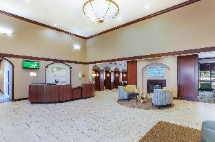 holiday inn and suites tallahassee conference ctr n