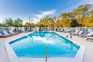 holiday inn and suites tallahassee conference ctr n