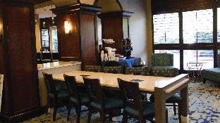 holiday inn and suites tallahassee conference ctr n