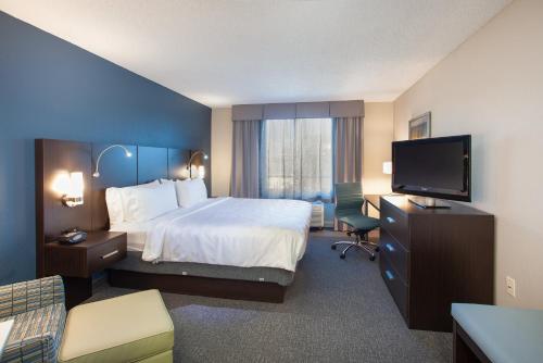 holiday inn and suites tallahassee conference ctr n
